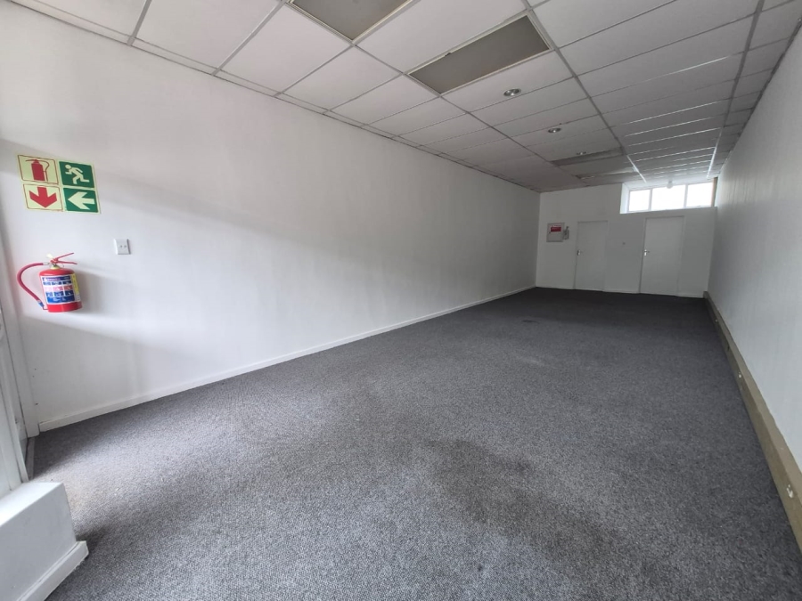 To Let Commercial Property for Rent in Plumstead Western Cape